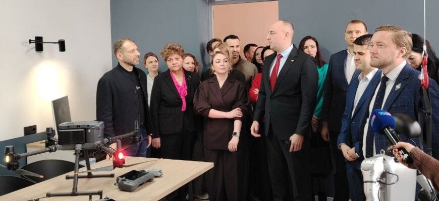 лаборатория